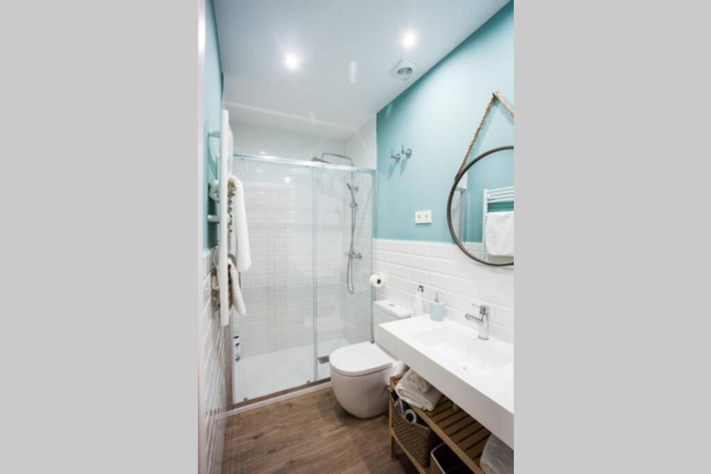 Appartamento Bonito Apartamento, Nuevo Y En El Casco Viejo!!! Bilbao Esterno foto
